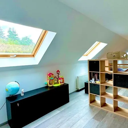 Le Confort Contemporain Dans Un Ecrin De Verdure *