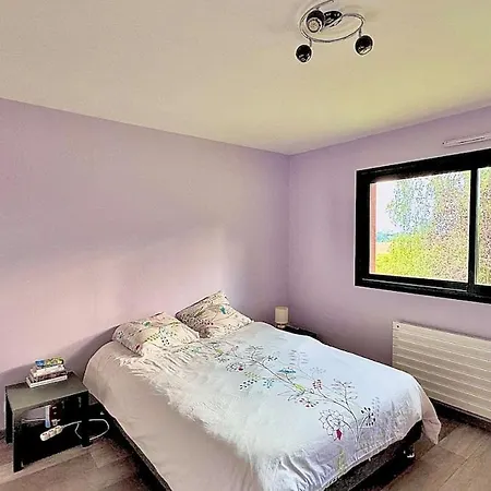 Le Confort Contemporain Dans Un Ecrin De Verdure Vernon (Eure)