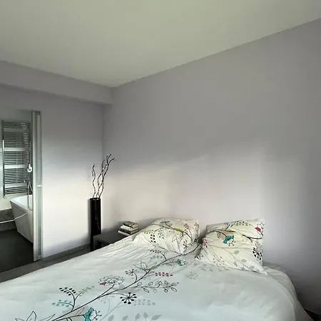 Le Confort Contemporain Dans Un Ecrin De Verdure Villa